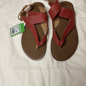 Sanuk size 8 Yoga Mariposa Leather Sandal
